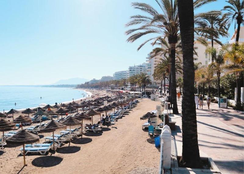 Marbella Centre Beachfront & Pool Esterno foto
